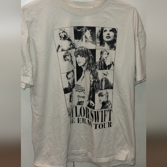 Taylor Swift Eras Tour T-Shirt Cream Beige Official Merch Size Medium - Picture 1 of 10